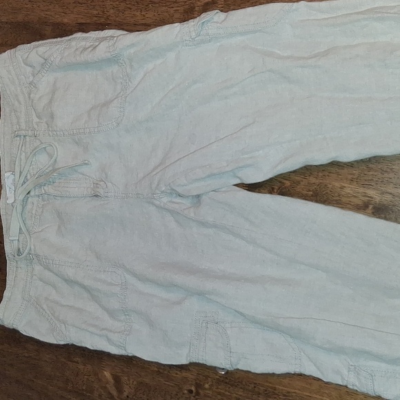 Chico's 100% Linen Cropped Rolled Light weight Cargo pants Lagenollk 2/Large - Picture 2 of 9